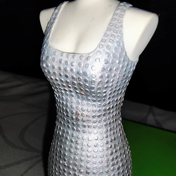 Neiman Marcus Collection of 4 dress forms 5 inches - Picture 5 of 6